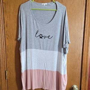 Maurices Gray and Pink Oversized Boxy Tee